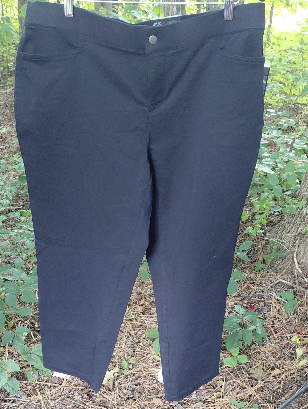 intro. Black Slim Straight Pants